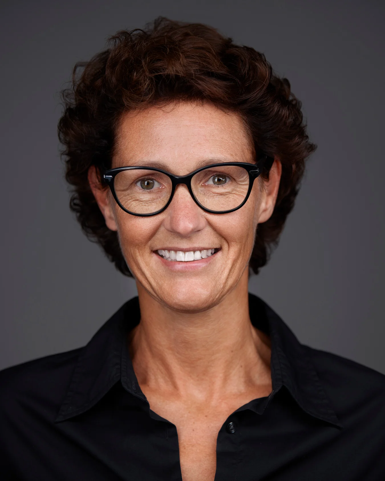Zakelijk portret op locatie bij bedrijf
